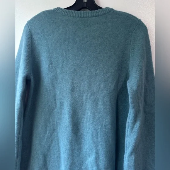 Demylee New York Cashmere Blue Crew Neck Sweater with Relaxed Fit - Picture 5 of 10